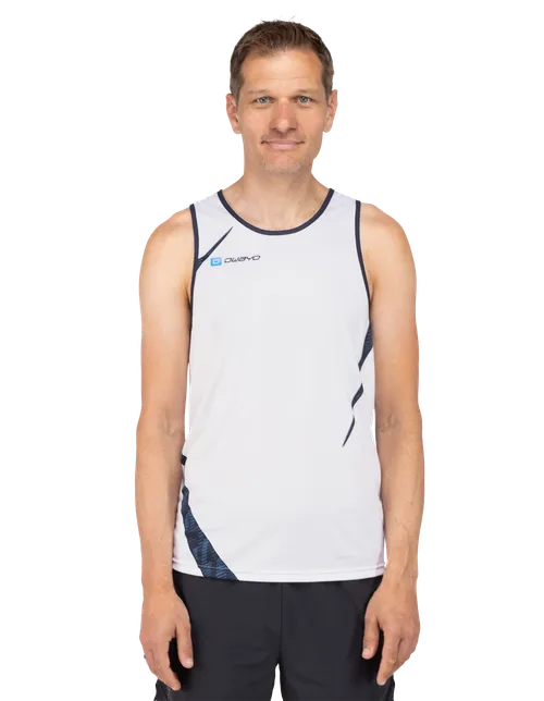  Het model is 189 cm  groot en draagt maat 6