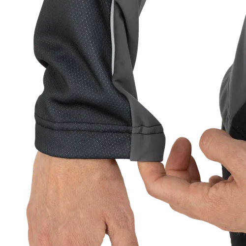 Ergonomisch gevormde mouw