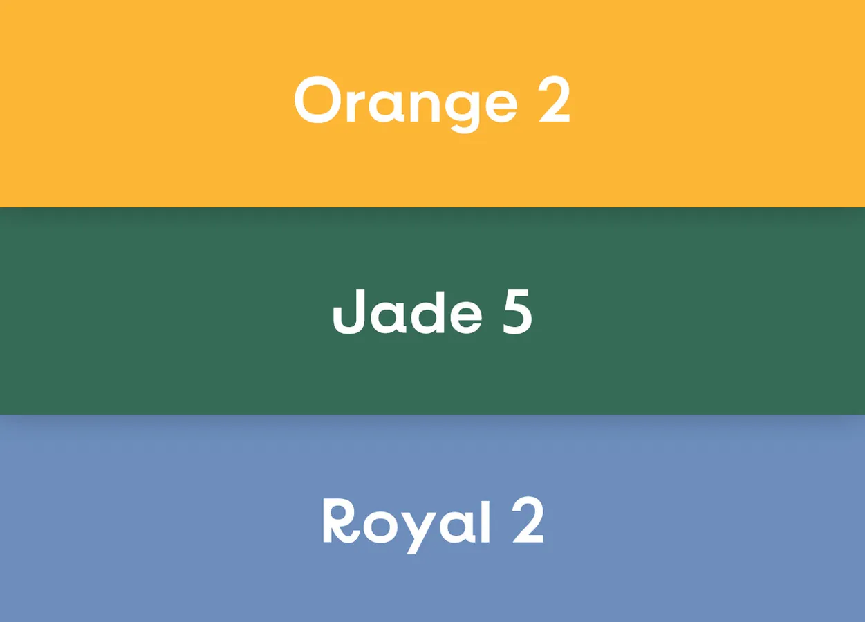 Drie horizontale kleurvlakken in oranje, jadegroen en koningsblauw met de labels 'Orange 2', 'Jade 5' en 'Royal 2'.